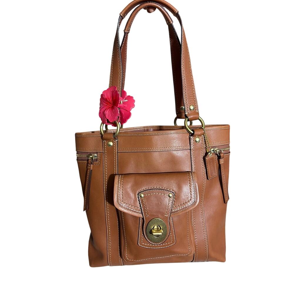Coach Legacy Gigi Tote Shoulder Bag Whiskey leather brass turnlock pocket F12888